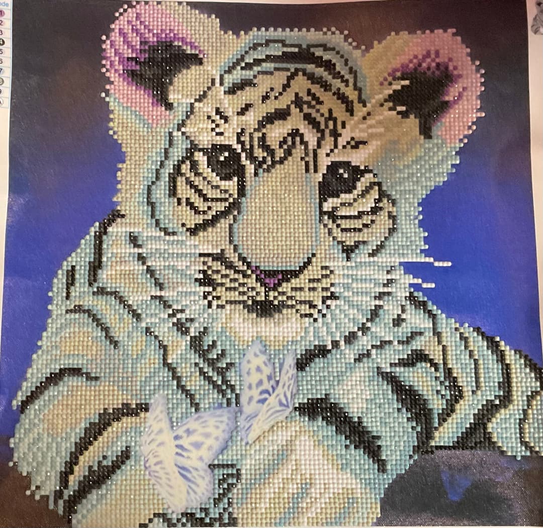 White Tiger Cub (Part-Drill)